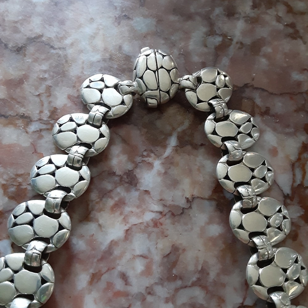 John Hardy Kali Pebble Necklace - Picture 3 of 5
